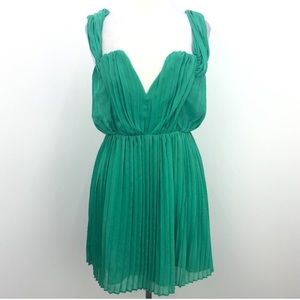 NWT DO+BE Sleeveless Pleated Mini Dress